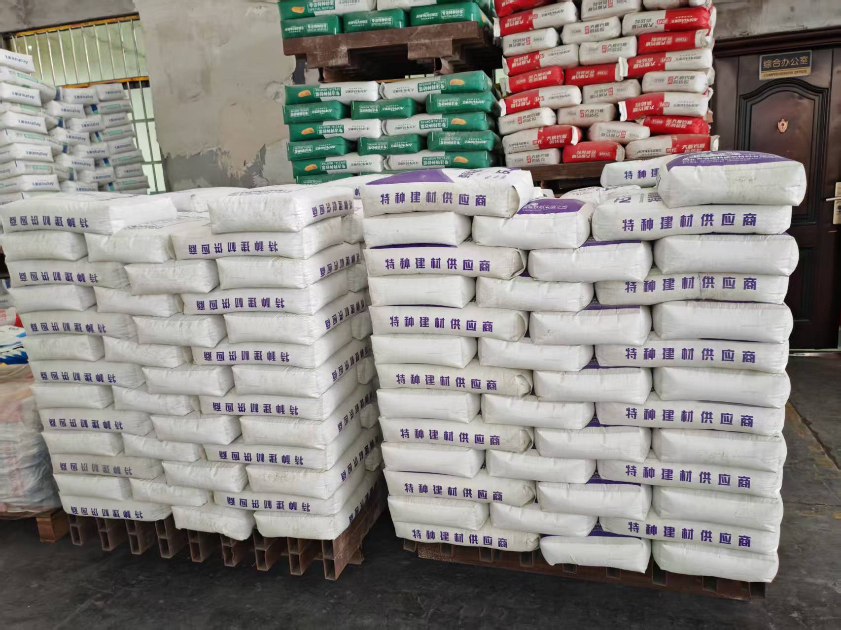 端州拱顶带模注浆料